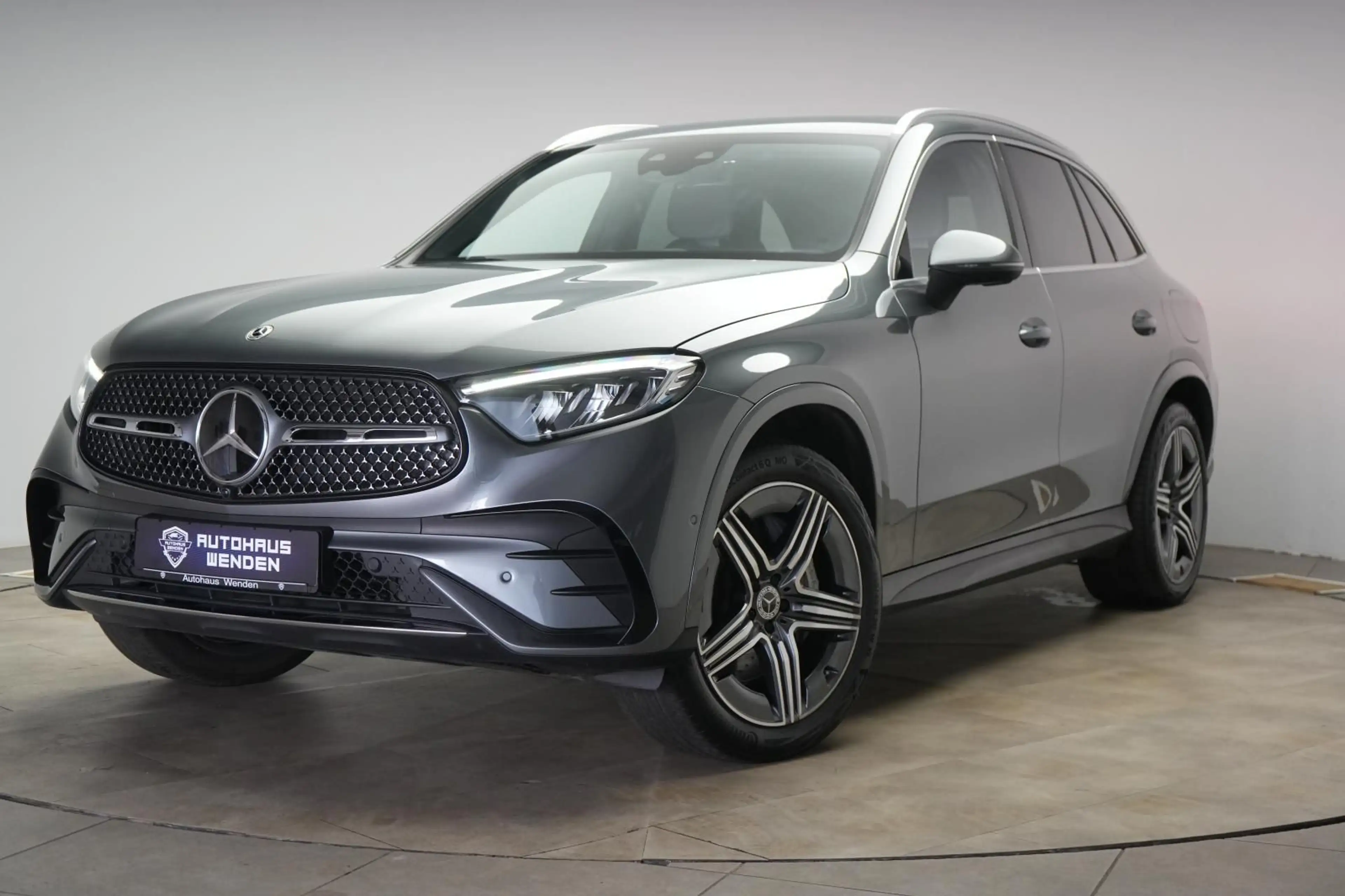 Mercedes-Benz GLC 300 de 4Matic AMG Line AHK/Leder/Kamera — photo 4