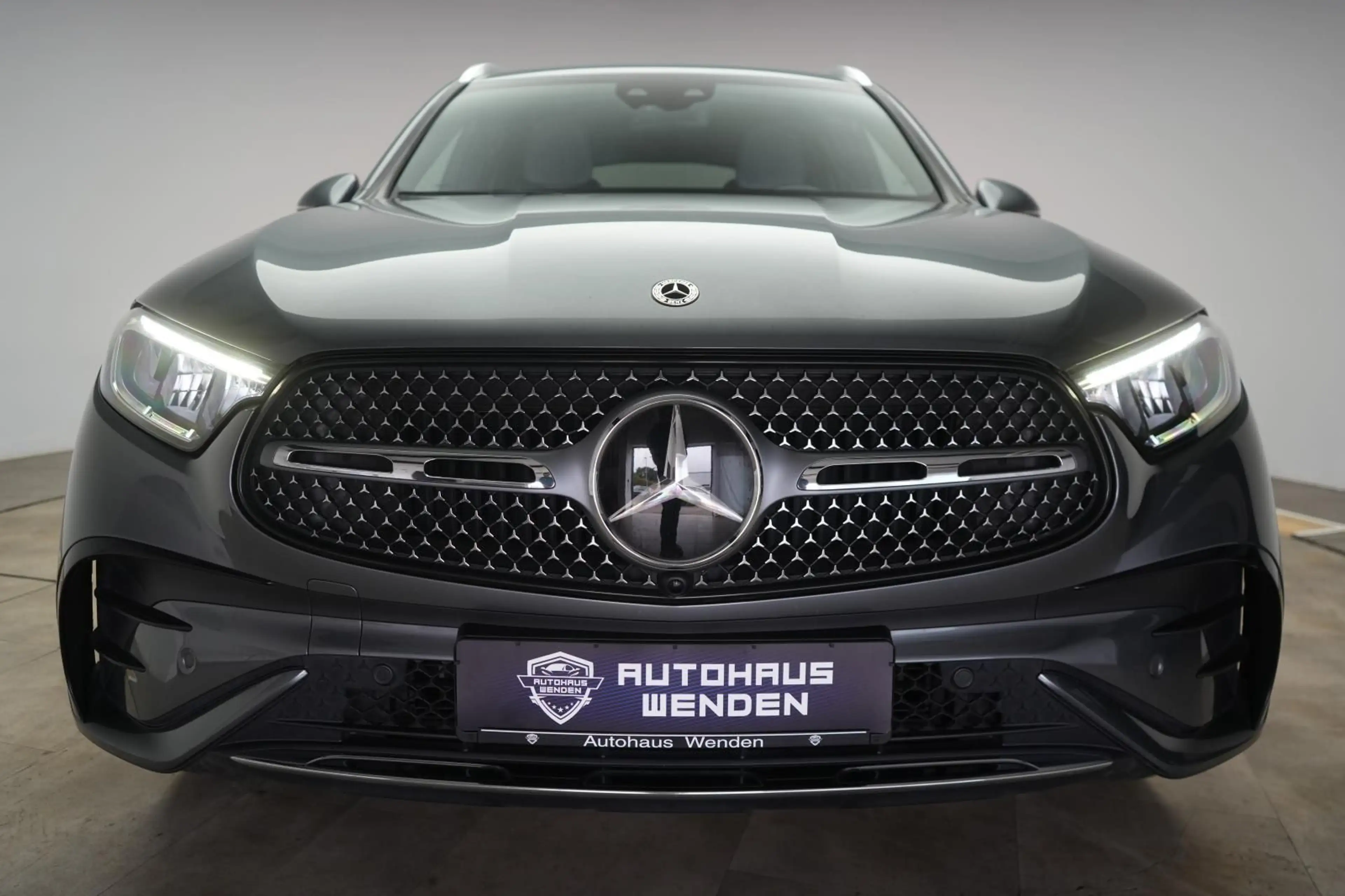 Mercedes-Benz GLC 300 de 4Matic AMG Line AHK/Leder/Kamera — photo 3