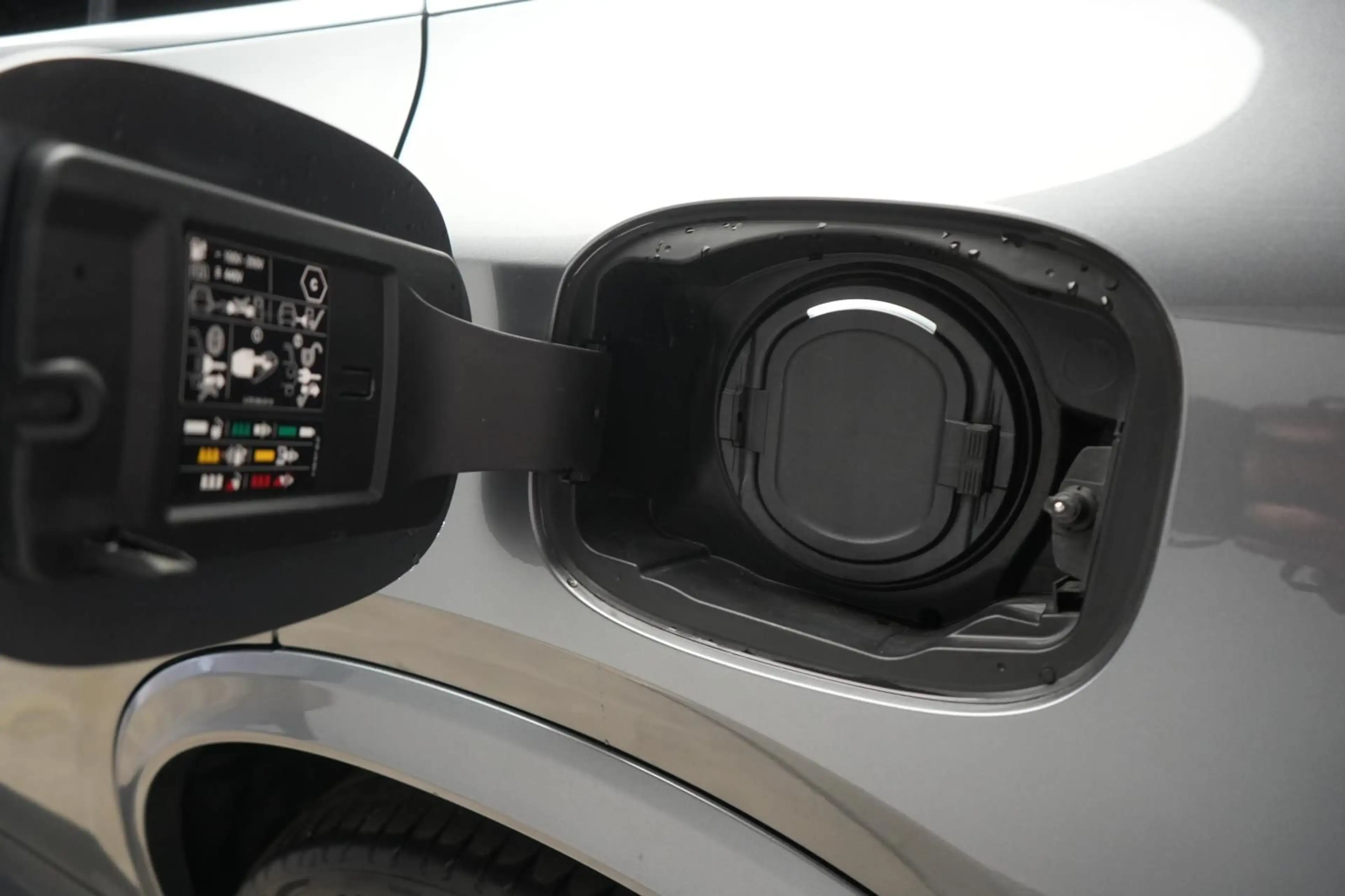 Mercedes-Benz GLC 300 de 4Matic AMG Line AHK/Leder/Kamera — photo 15
