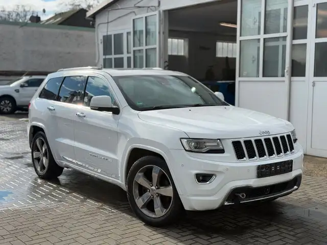 Jeep Grand Cherokee 3.0 CRD Overland MOTORSCHADEN