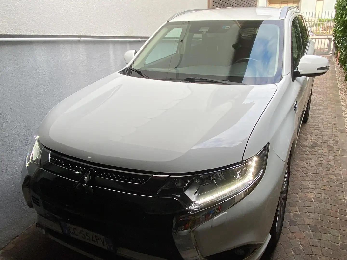 Mitsubishi Outlander Outlander III 2018 phev 2.4 Instyle 4wd Bianco - 2