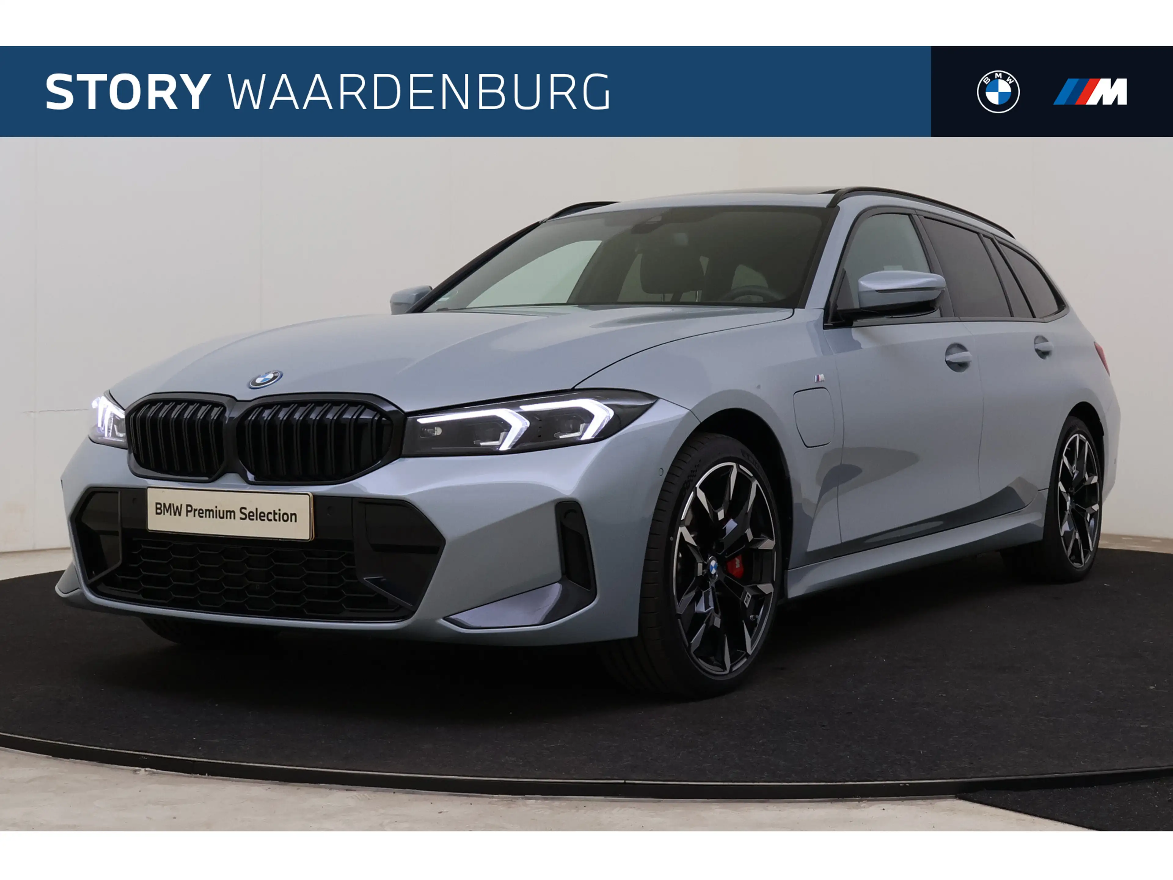 BMW 330 3 Serie Touring 330e xDrive M Sport Automaat Panor