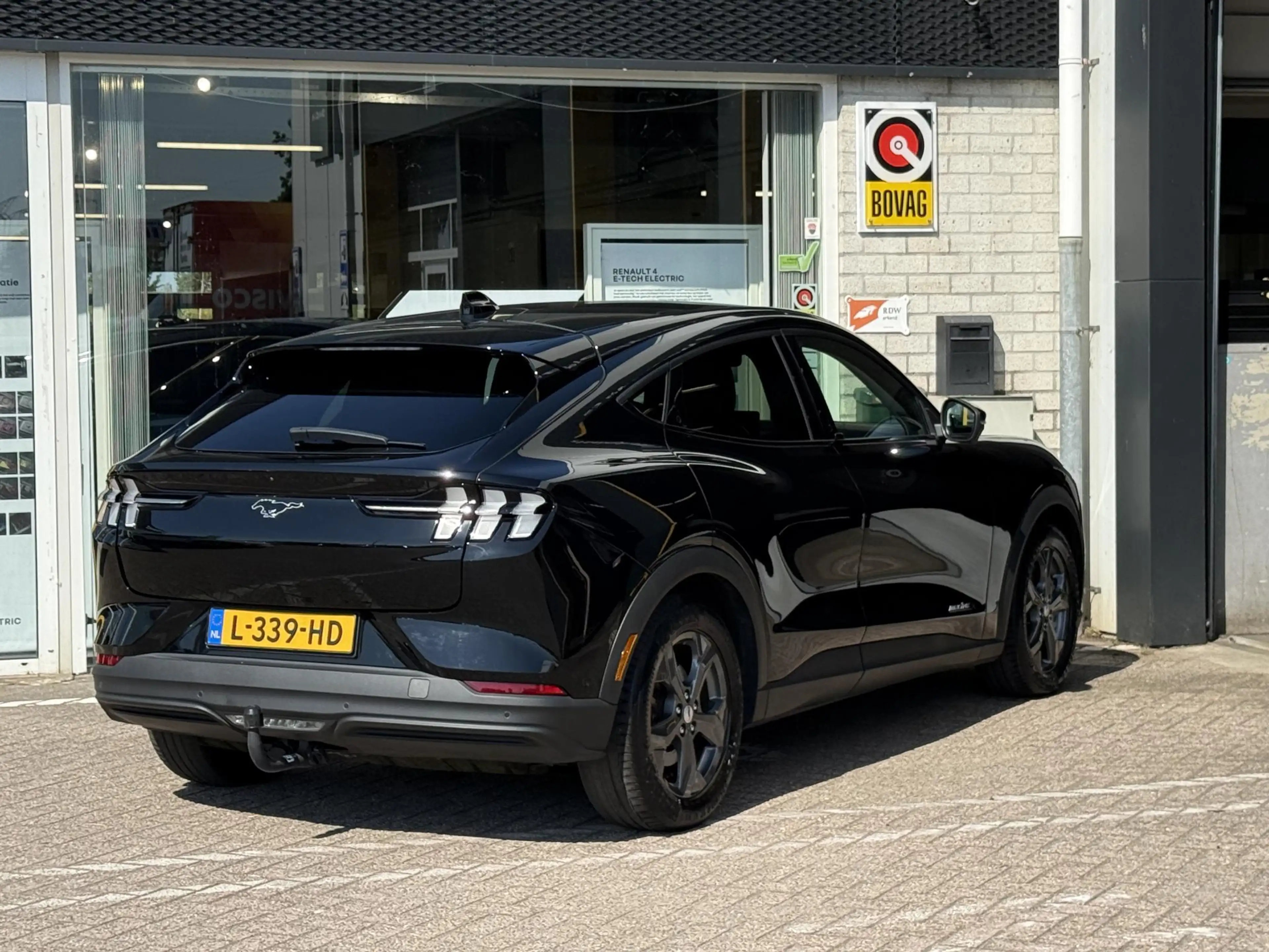 Ford Mustang Mach-E Extended RWD 98 kWh | NAP | Technology Pack Plus | — photo 28