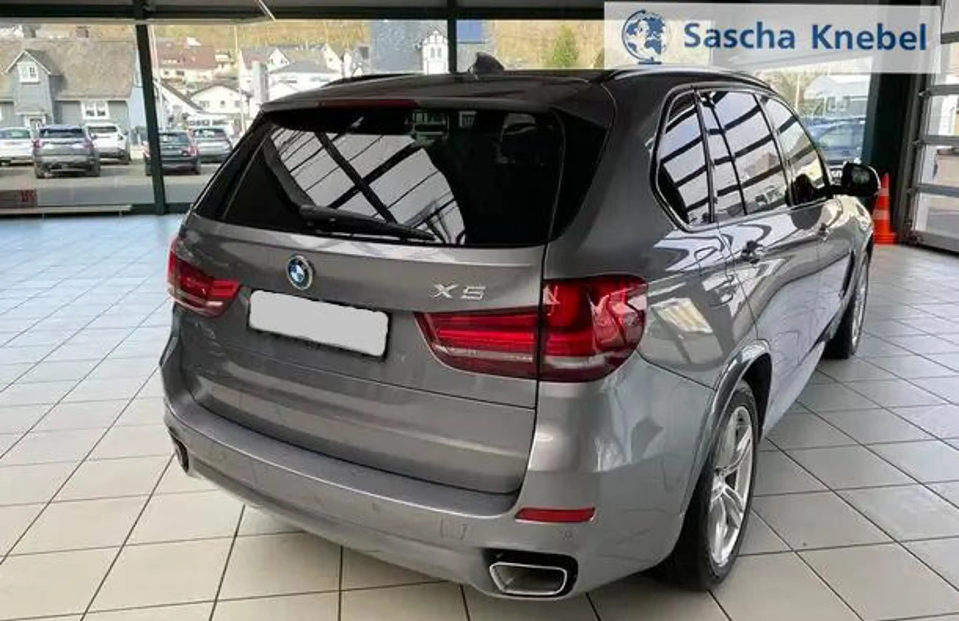 BMW X5 xDrive 40 d xDrive40d M Paket Panoramadach Stan... — photo 6