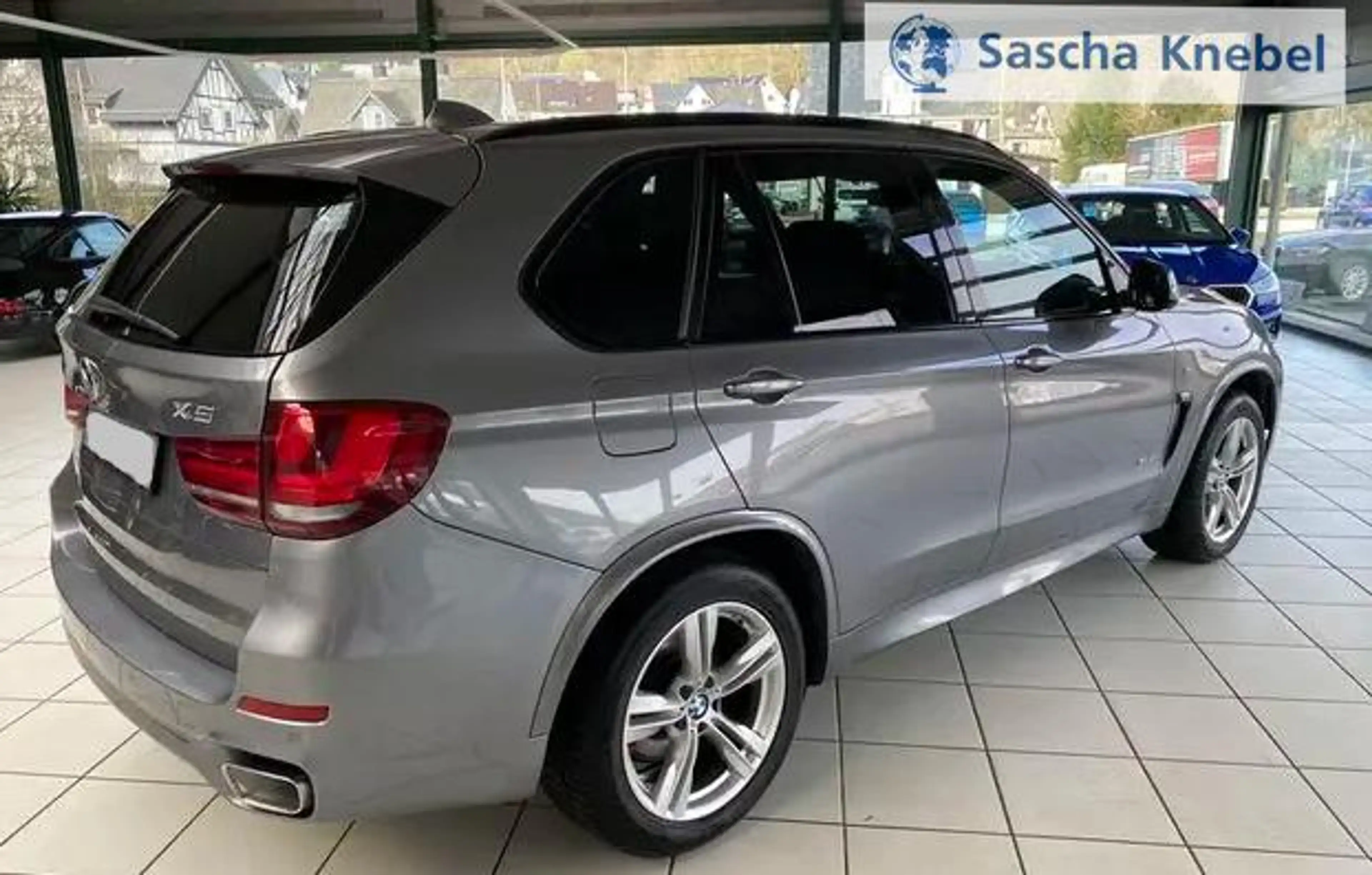 BMW X5 xDrive 40 d xDrive40d M Paket Panoramadach Stan... — photo 5
