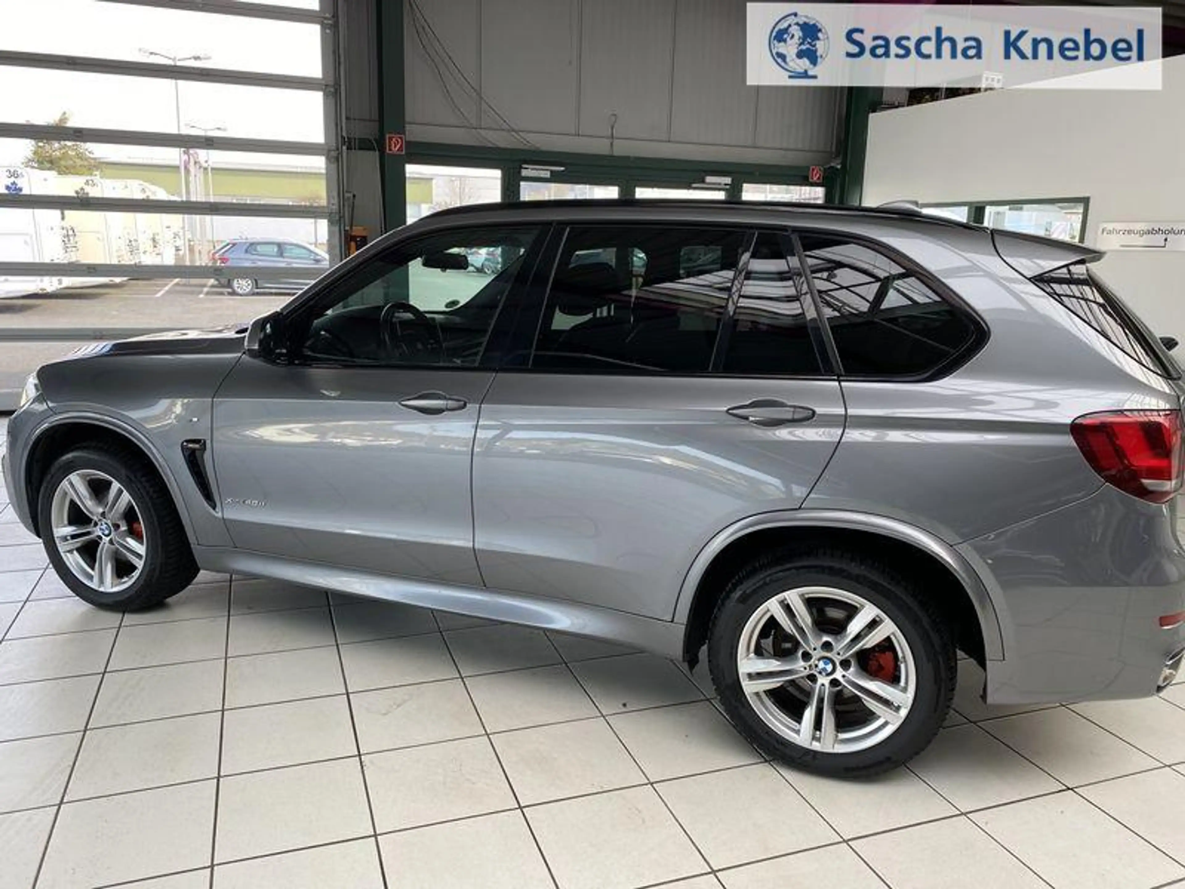 BMW X5 xDrive 40 d xDrive40d M Paket Panoramadach Stan... — photo 12