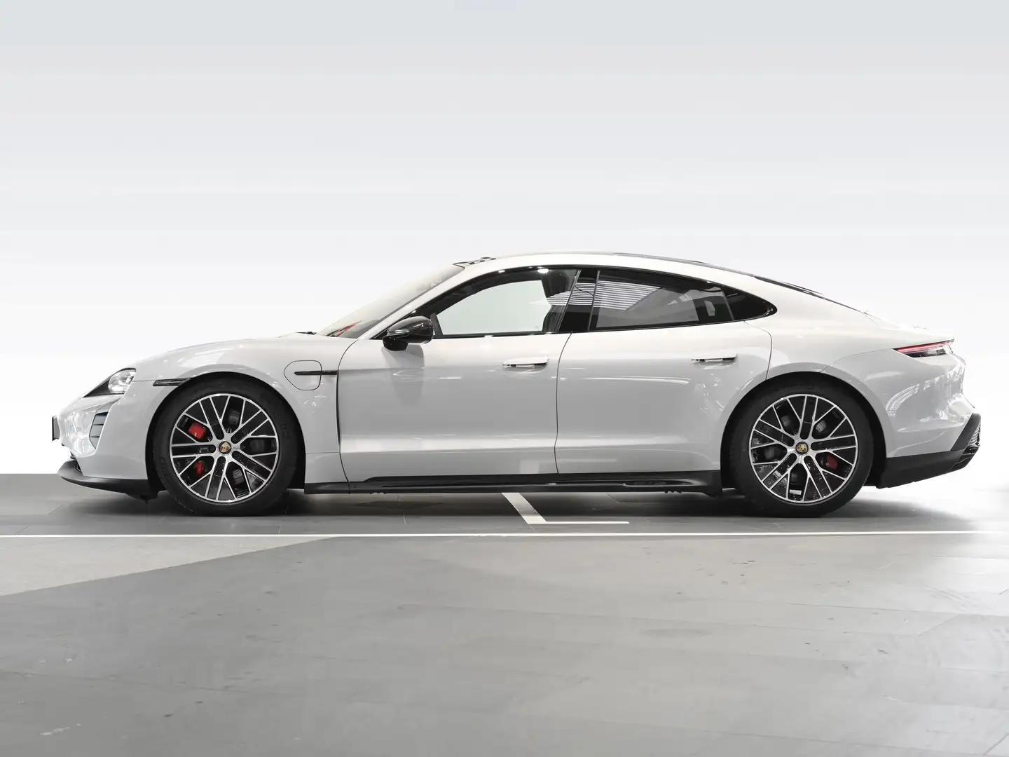 Porsche Taycan GTS Grau - 2