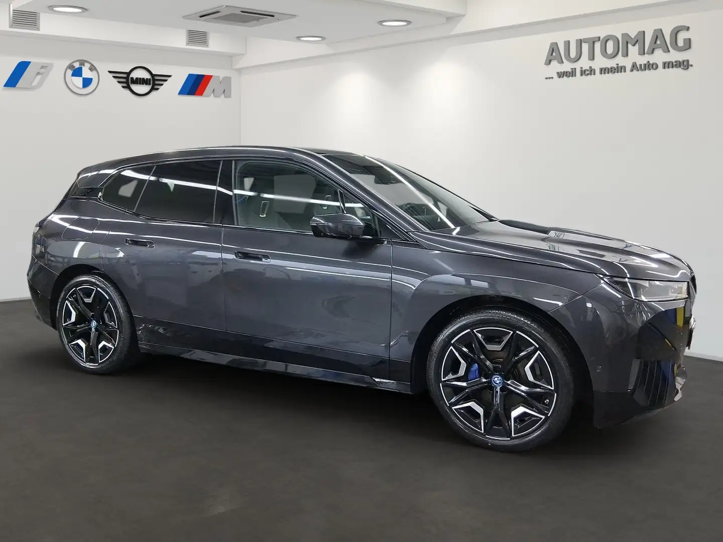 BMW iX xDrive40 Sportpaket*Sky Lounge*Laser*AKH*Soft Clos Grau - 2