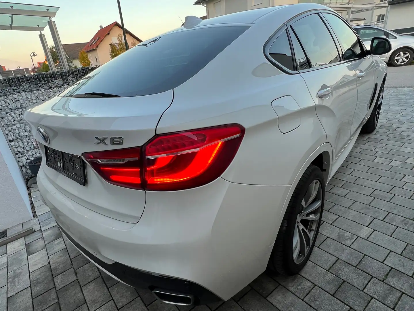 BMW X6 X6 xDrive30d Sport Activity Coupé Aut.Sport Weiß - 2