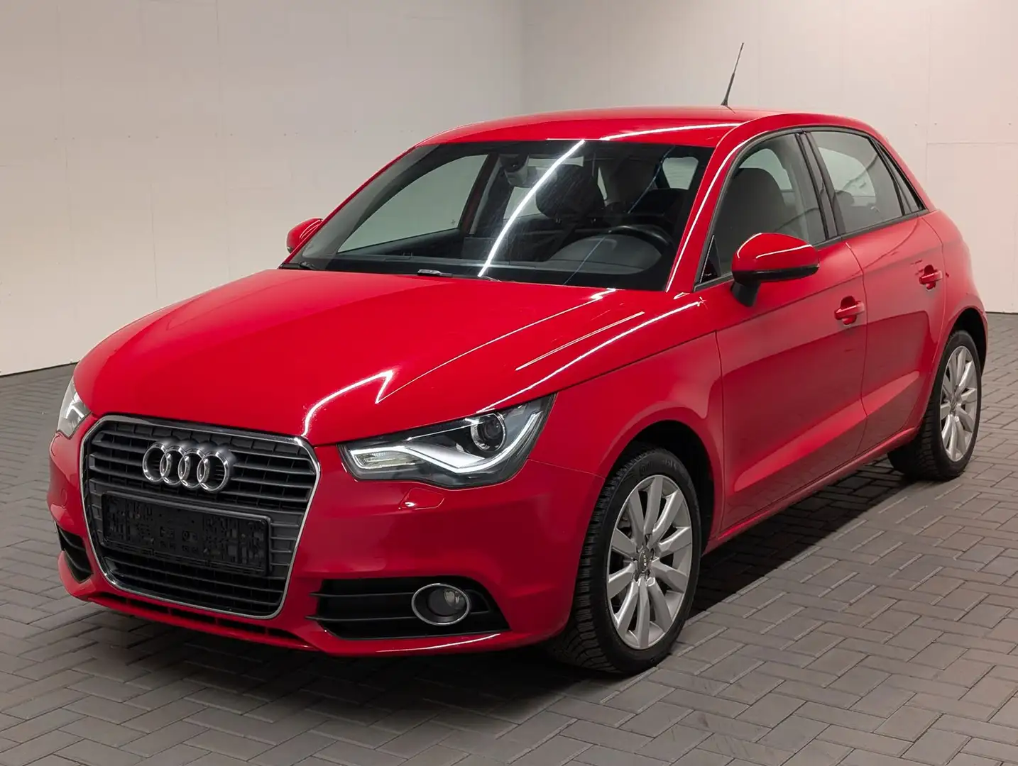 Audi A1 Sportback Bi-Xenon/Klimaautom./SHZ/PDC/16 LM Rot - 1