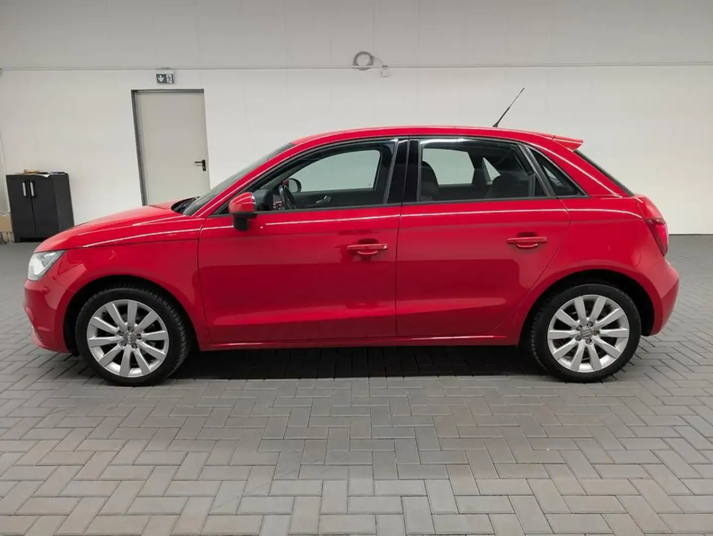 Audi A1 Sportback Bi-Xenon/Klimaautom./SHZ/PDC/16 LM Rot - 2