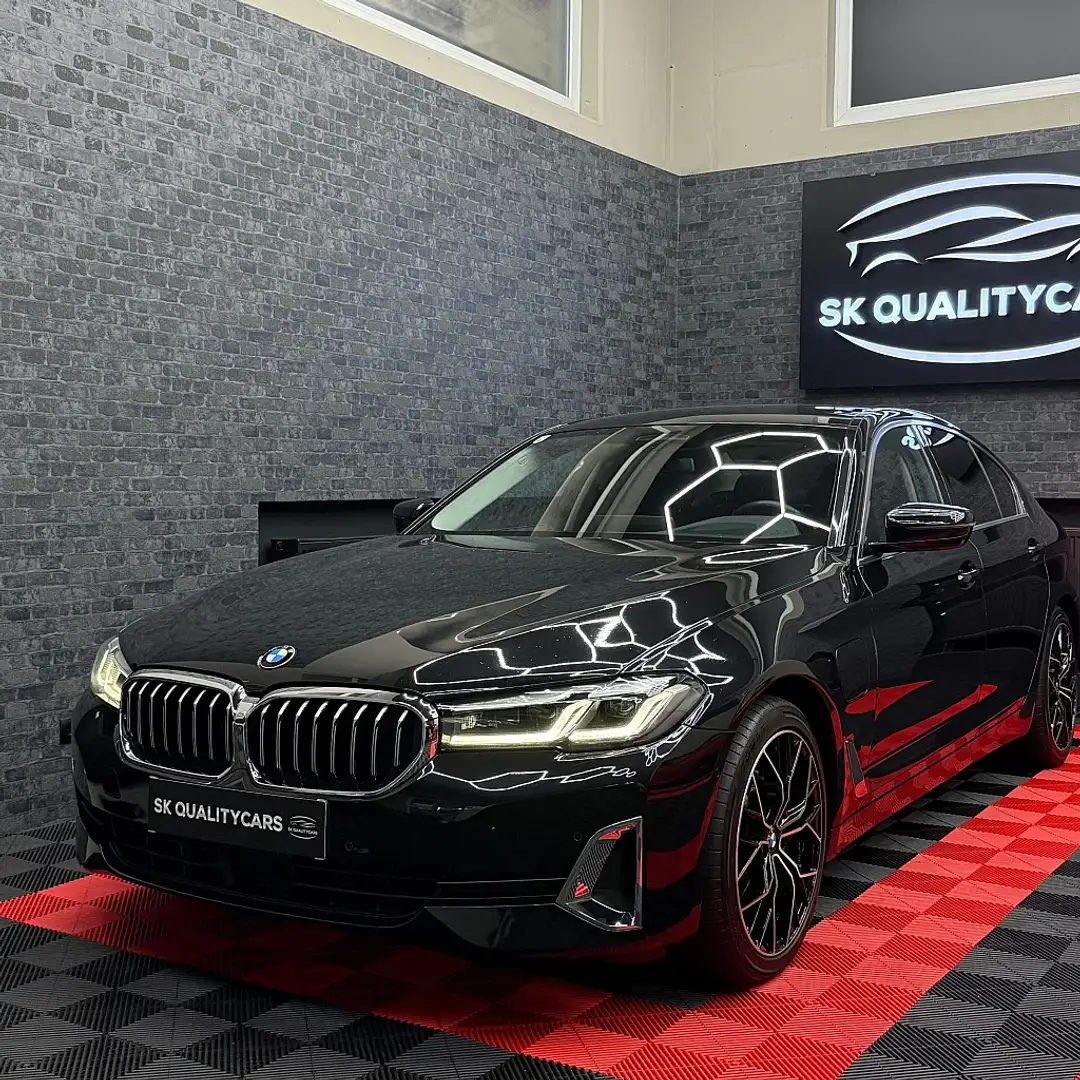 BMW 530 e PHEV xDrive Aut. TOP AUSSTATTUNG Zwart - 1