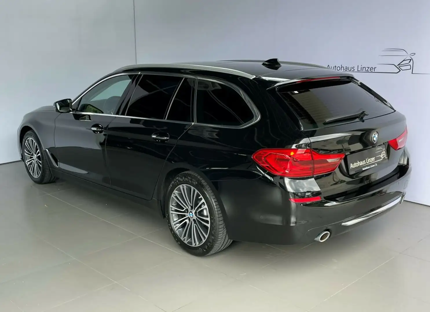 BMW 520 d *Sitzkühl*PANO*HuD*360°*KeyGo*MEMO*Sportsitze Schwarz - 2