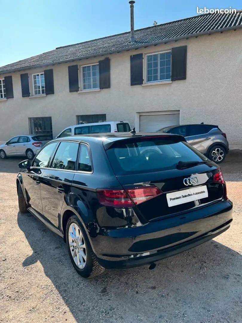 Audi A3 1.6 TDi 110 Business Line Noir - 2