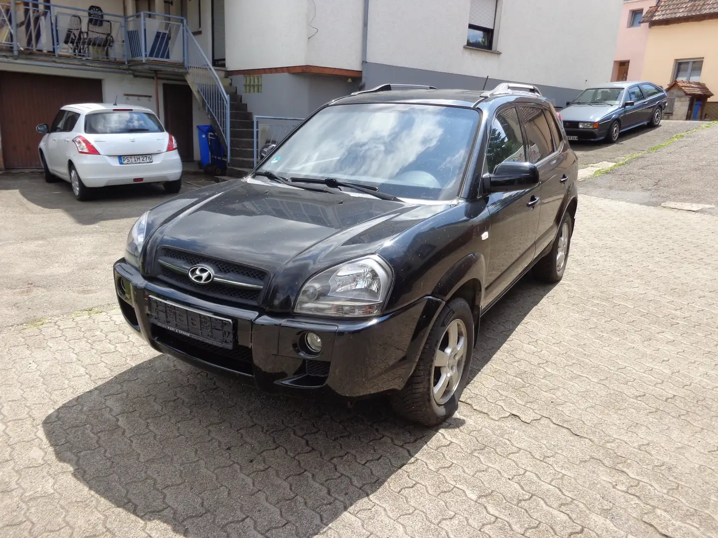 Hyundai TUCSON 2.0 CRDi VGT GLS (2WD) Schwarz - 1