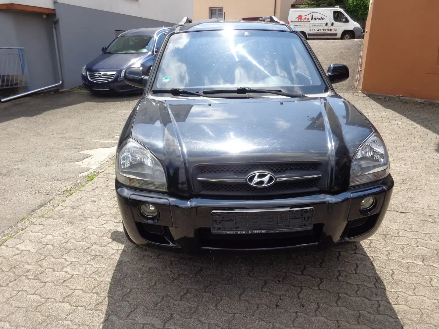 Hyundai TUCSON 2.0 CRDi VGT GLS (2WD) Schwarz - 2