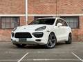 Porsche Cayenne Turbo 4.8 V8 Wit - thumbnail 3