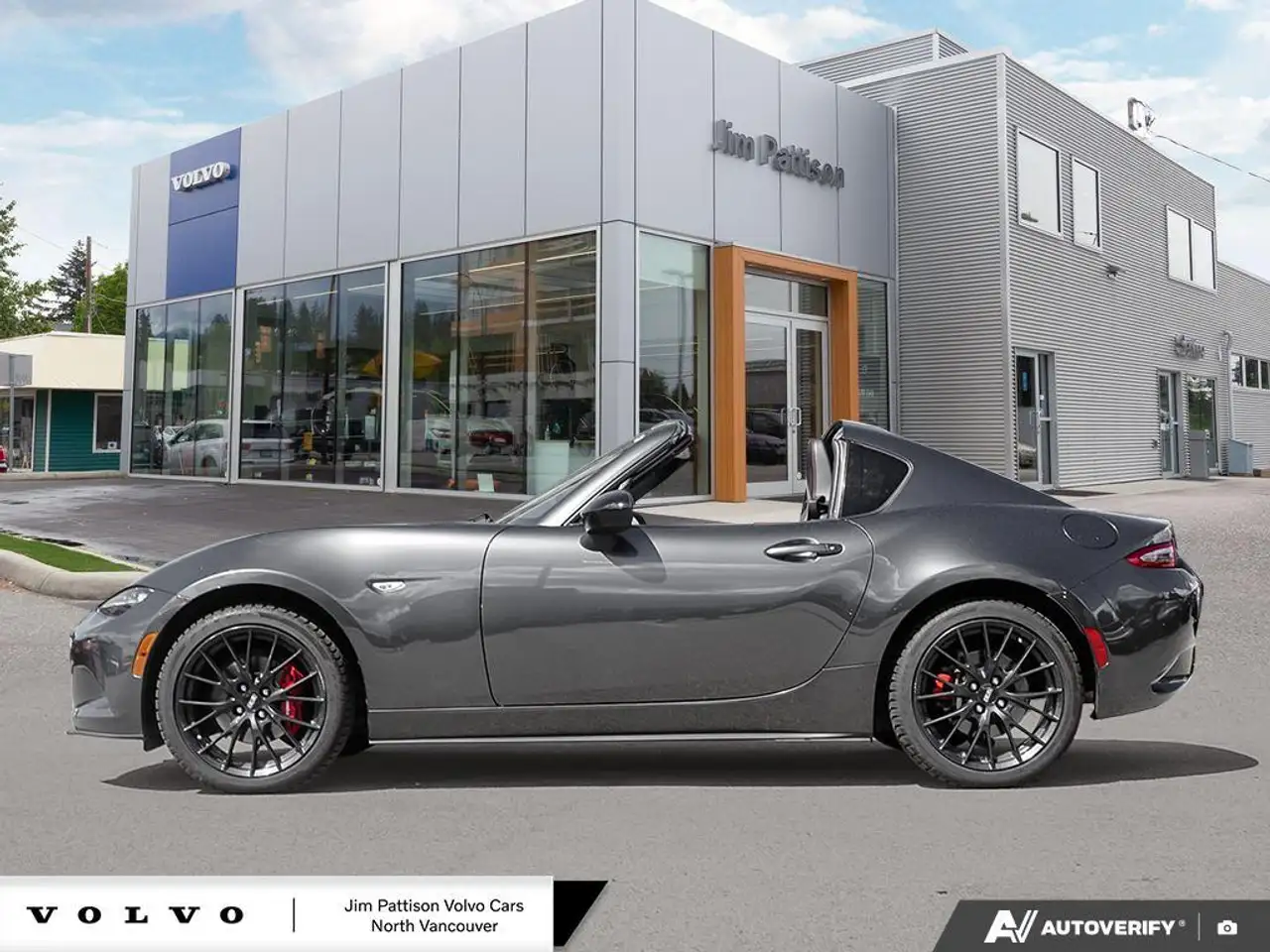 Mazda MX-5 Miata photo Mazda MX-5 Miata