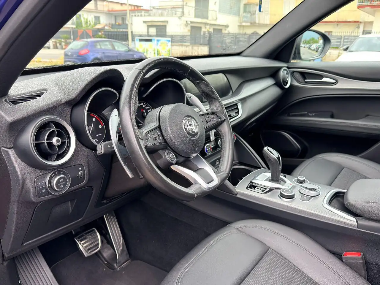 Alfa Romeo Stelvio 2022 — фото 10