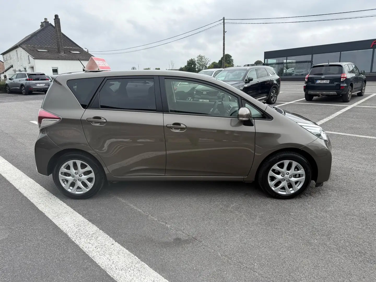 Toyota Verso-S 👍ETAT NEUF✅FULL OPTIONS😍PRET A IMMATRICUL Bronze - 2