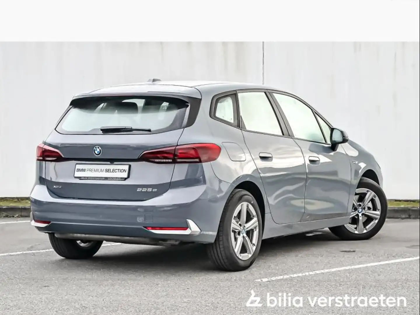 BMW 225 e xDrive Active Tourer Gris - 2