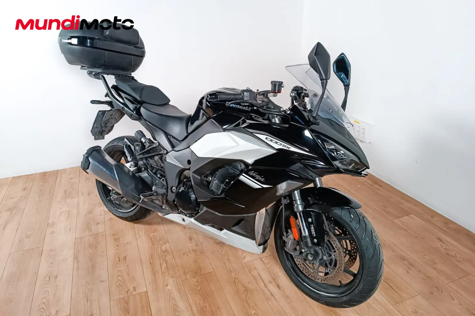Kawasaki Ninja 1000SX - 2