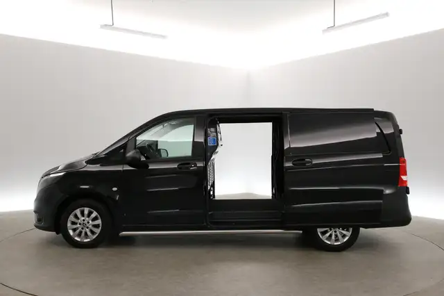 Mercedes-Benz Vito view 7