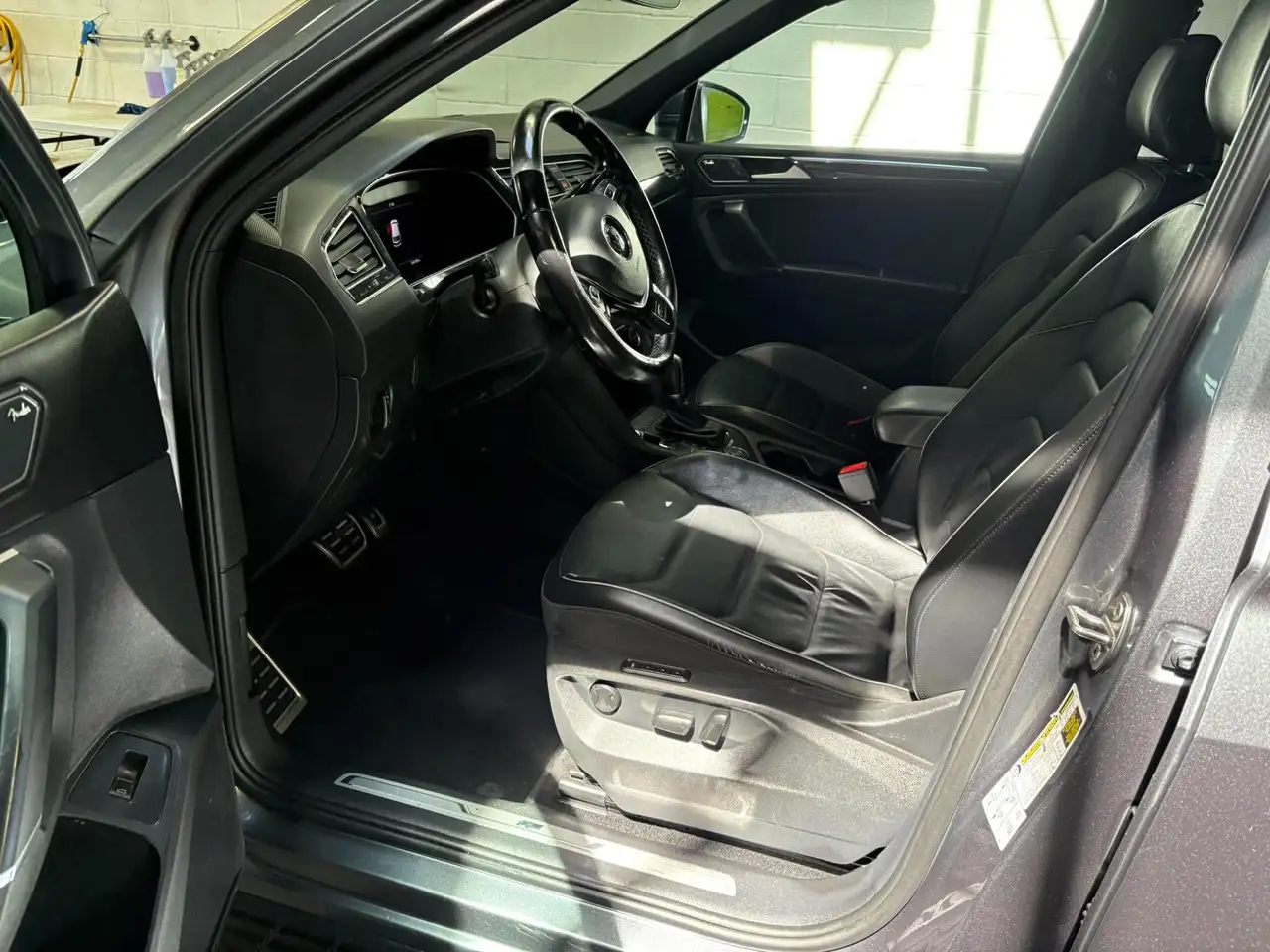 Volkswagen Tiguan снимка Volkswagen Tiguan