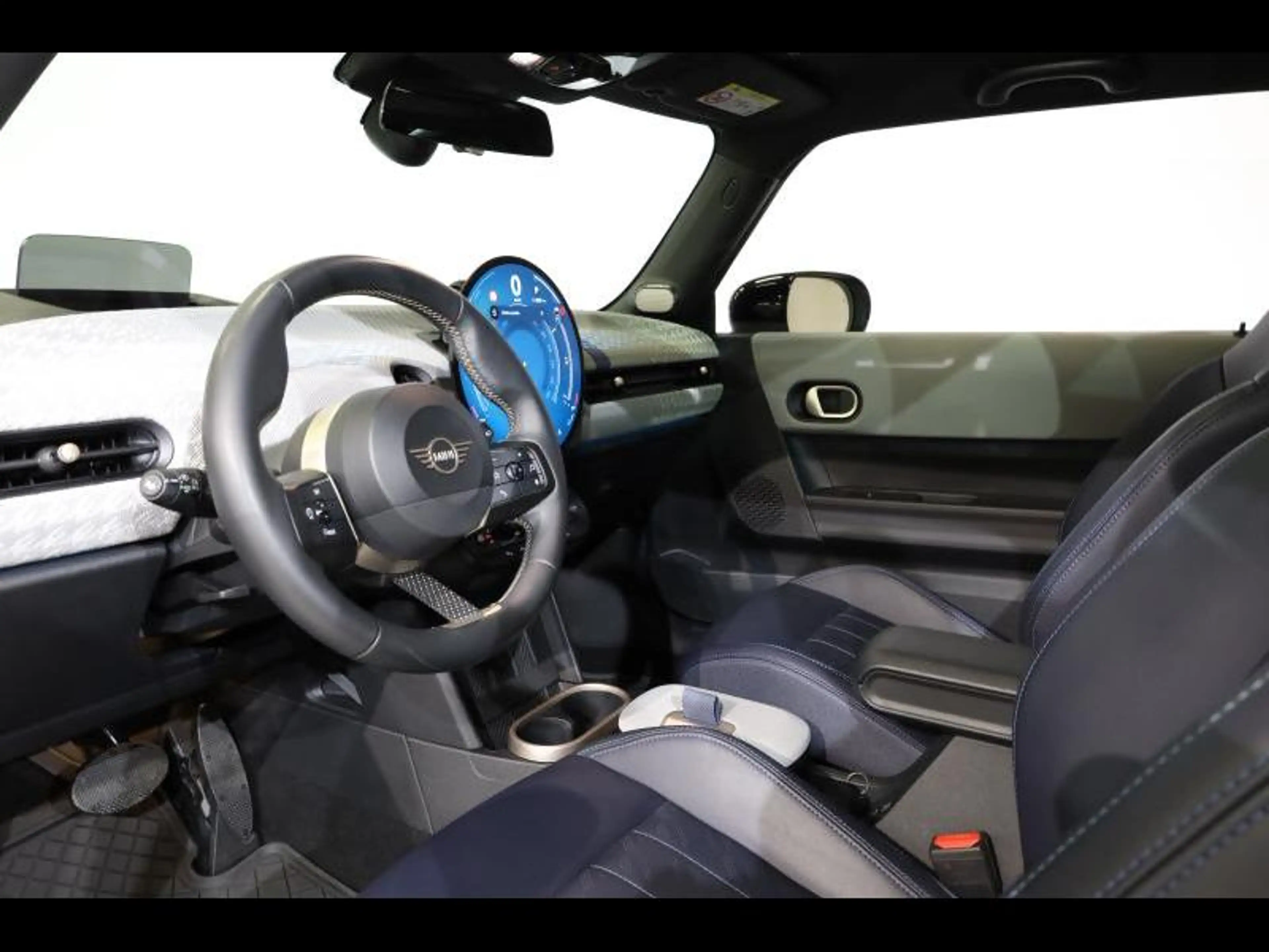 MINI Cooper C — photo 6