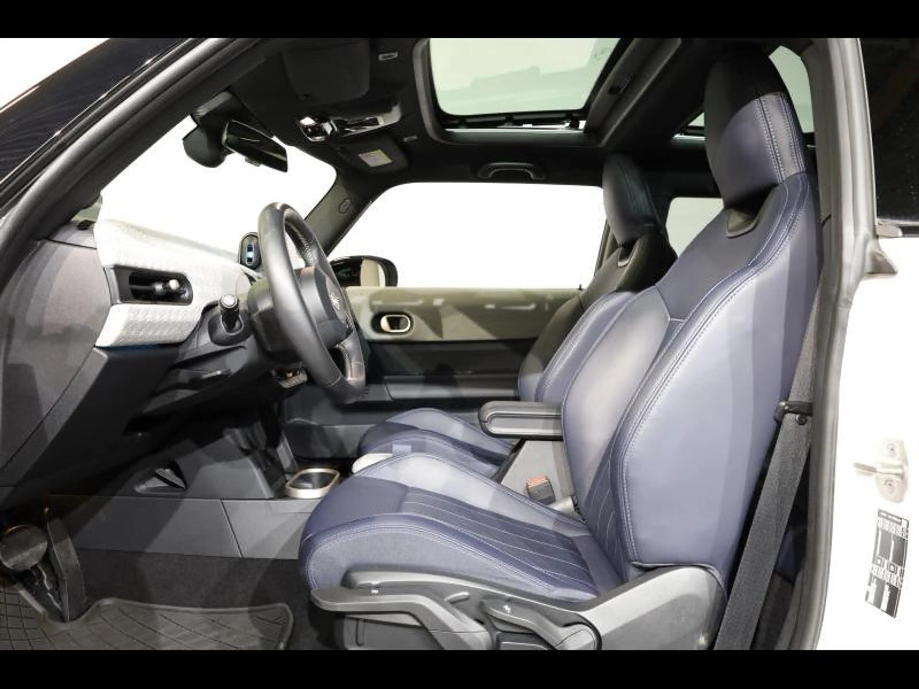MINI Cooper C — photo 9