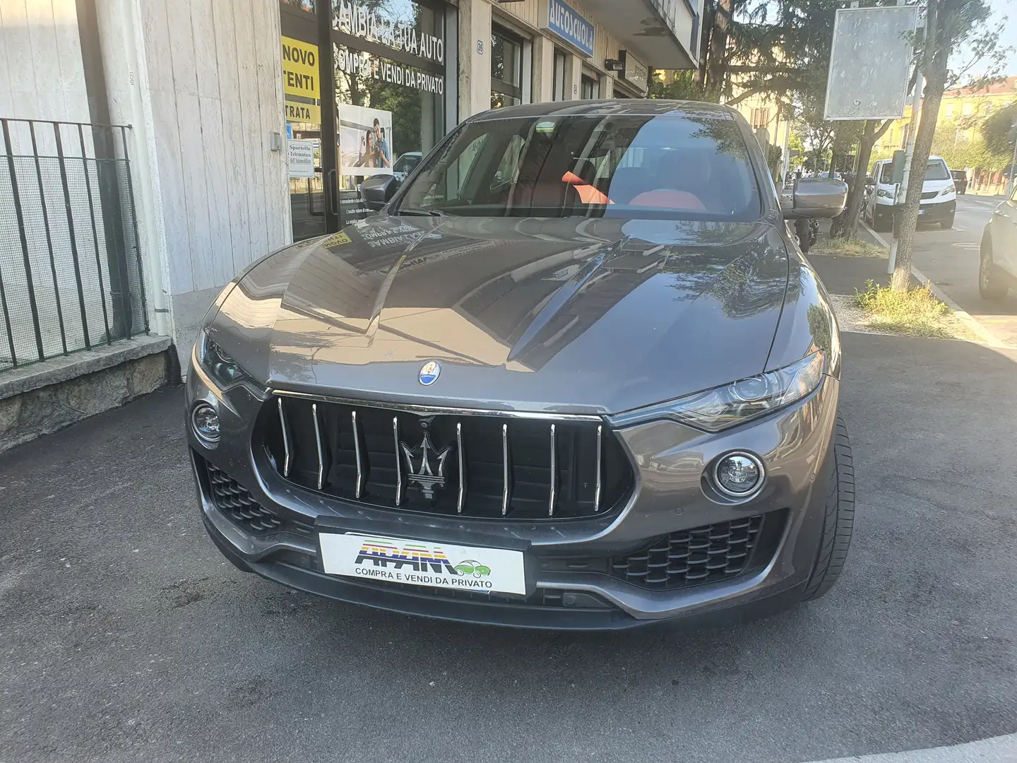 Maserati Levante Levante 3.0 V6 250cv auto Gris - 2