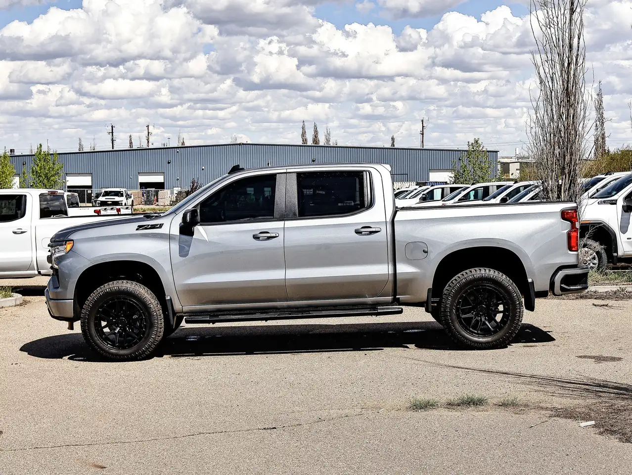 Chevrolet Silverado 1500 снимка Chevrolet Silverado 1500