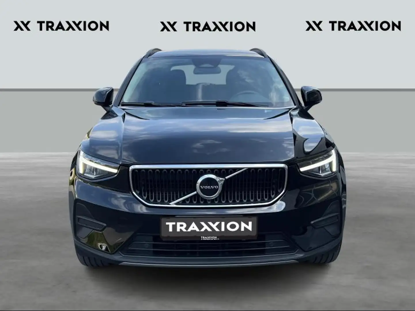 Volvo XC40 2.0 B4 Essential Momentum Core Zwart - 2