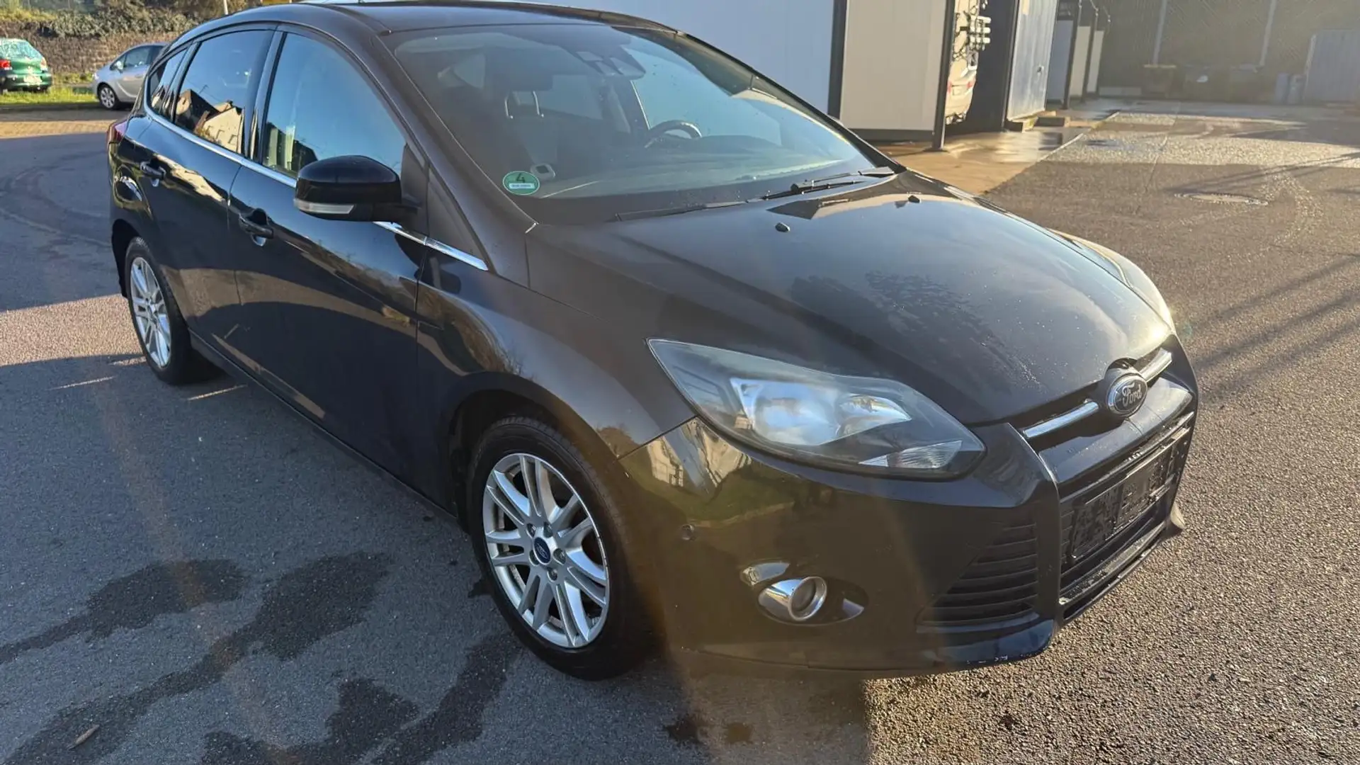 Ford Focus Titanium Navi Schwarz - 1