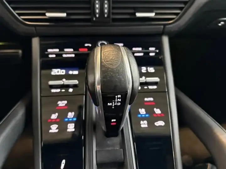 Porsche Cayenne 2022, foto 28