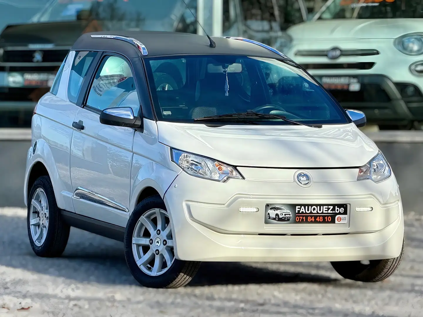 Aixam Crossover Auto sans permis ! • JA 14’’ / VE / VC Blanc - 1