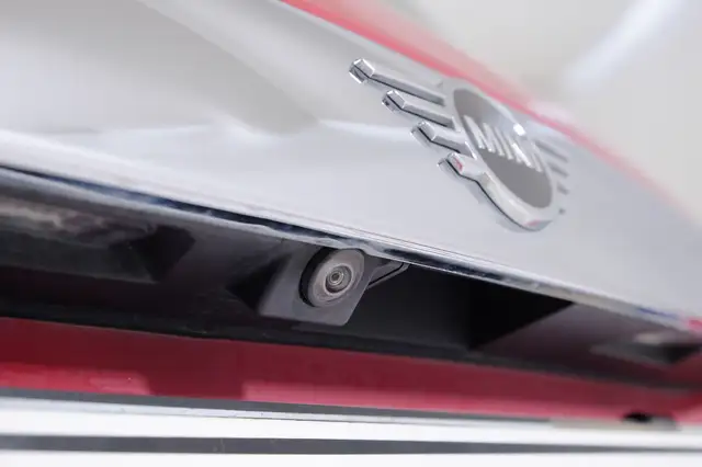MINI Hatch view 17