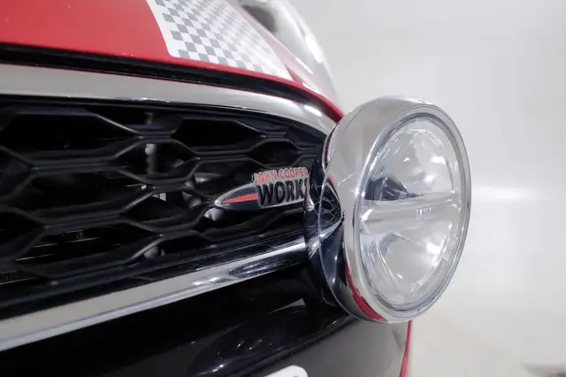 MINI Hatch view 20