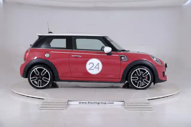 MINI Hatch view 6