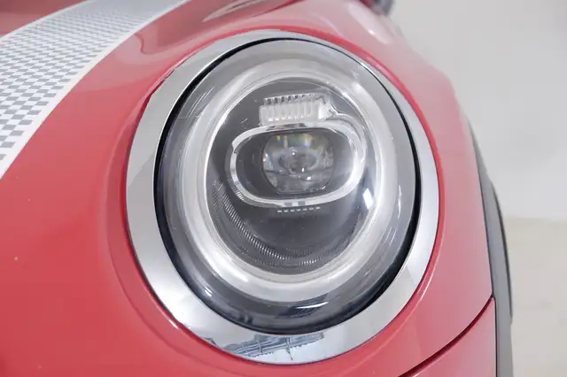 MINI Hatch view 18