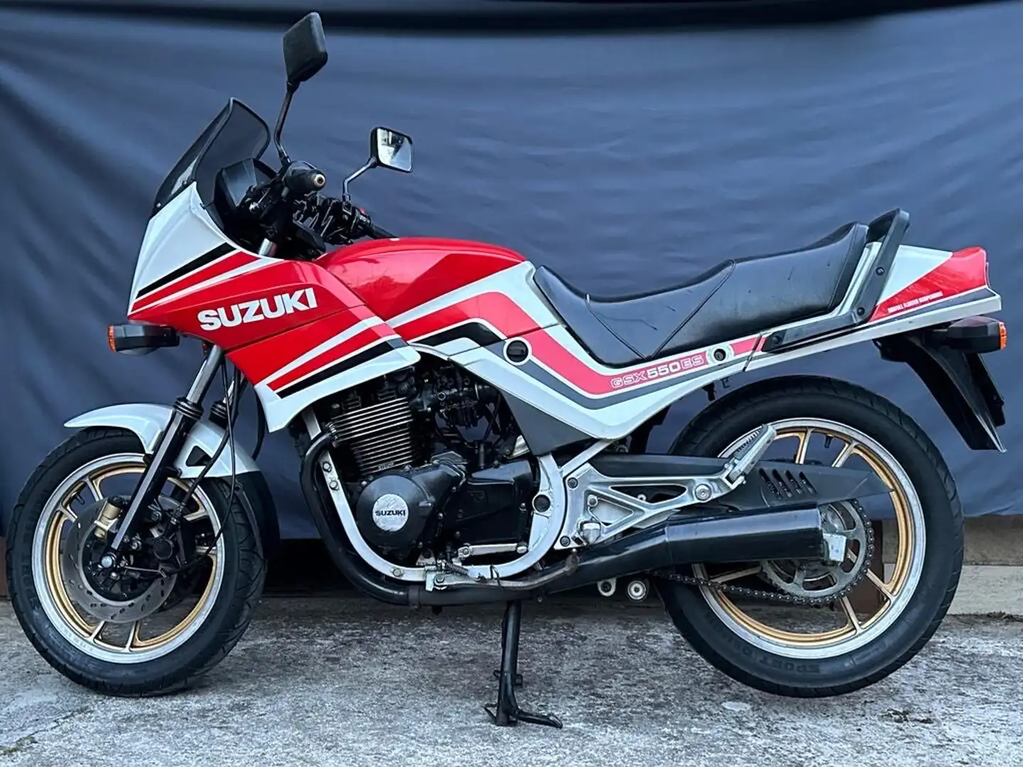 Suzuki GSX 550 ES Wit - 2
