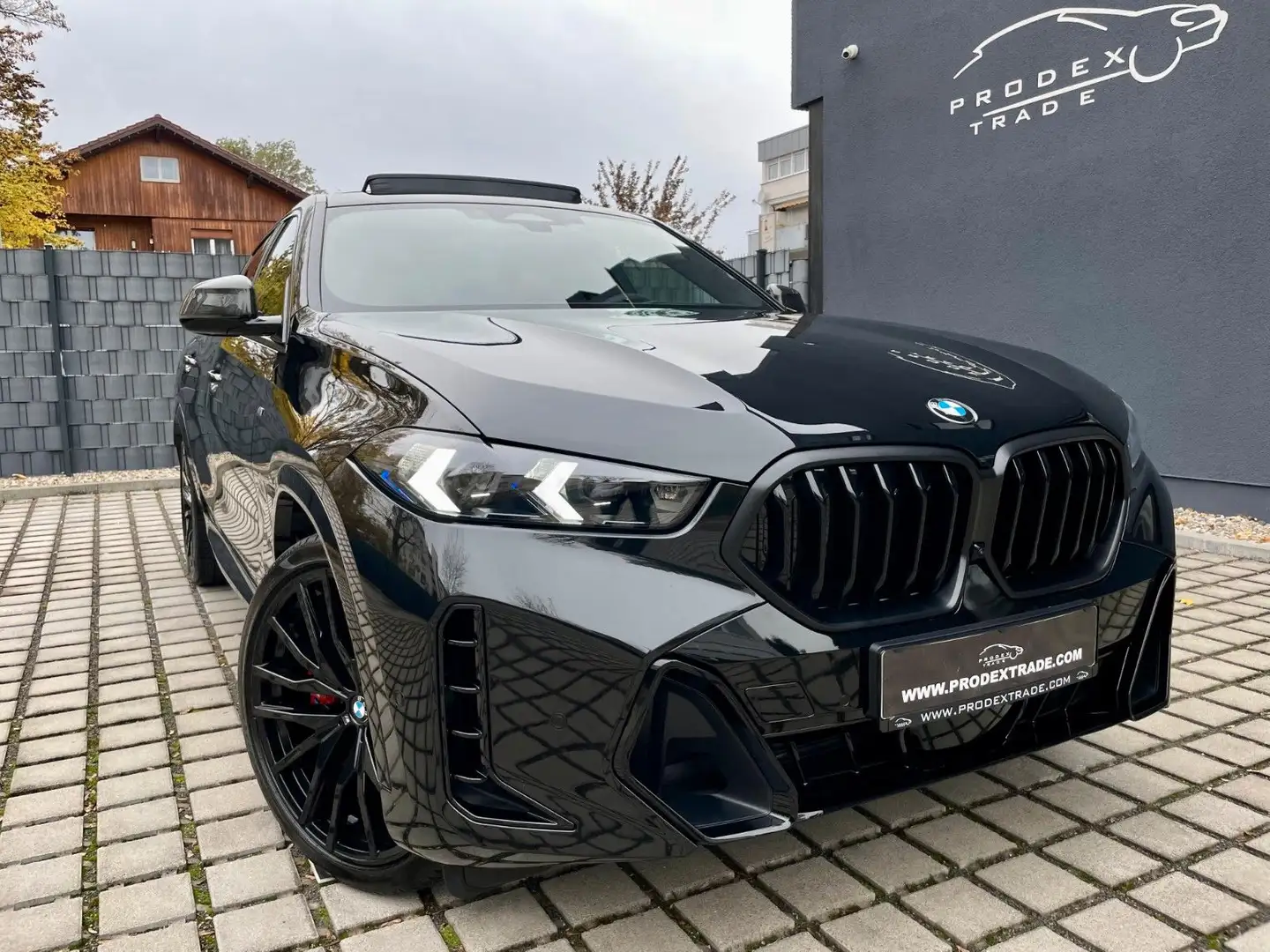 BMW X6 xDrive30d M-Sport Luft*Pano*TV*Carbon*MY2024 Zwart - 1