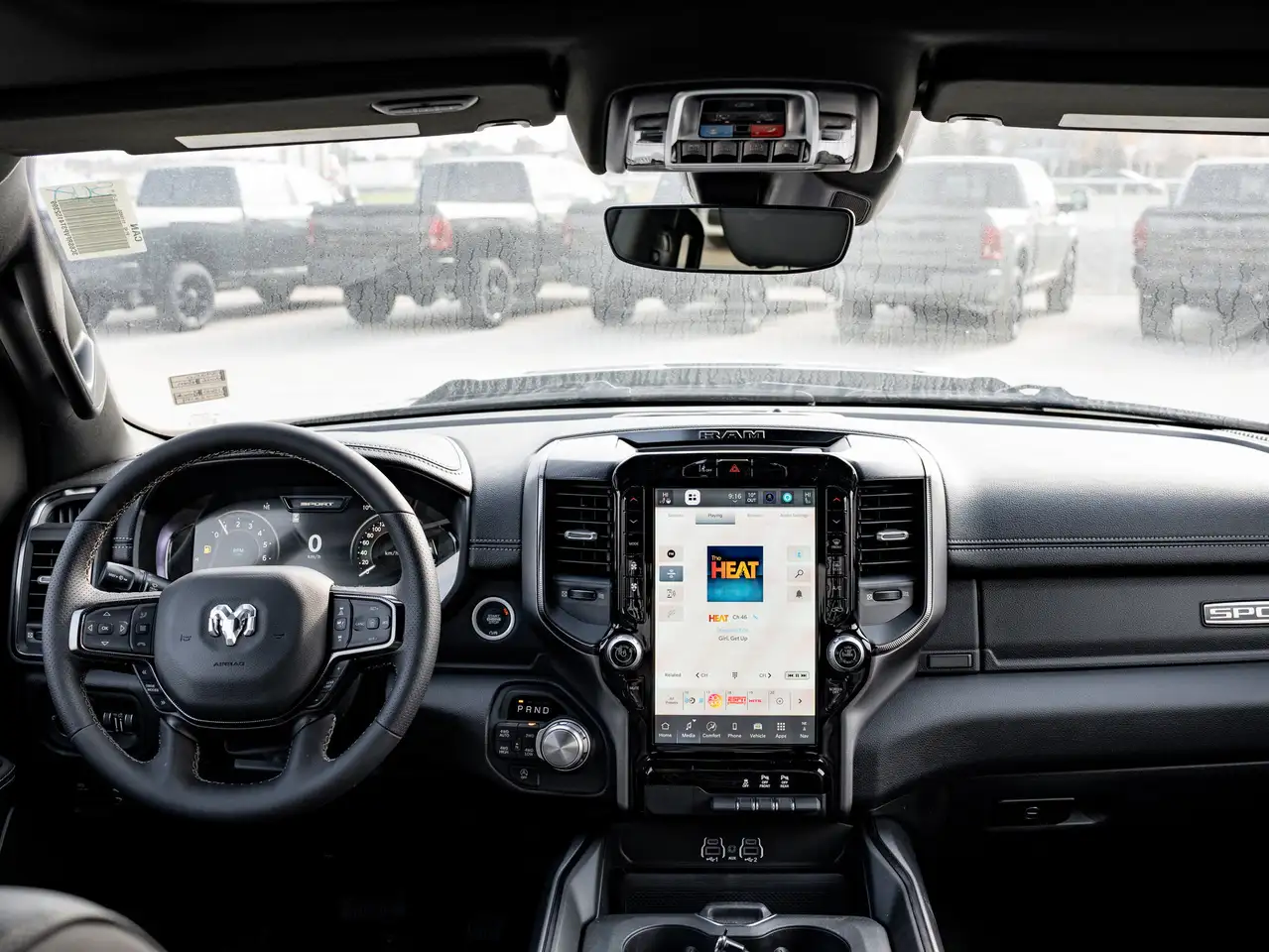 RAM 1500 снимка RAM 1500