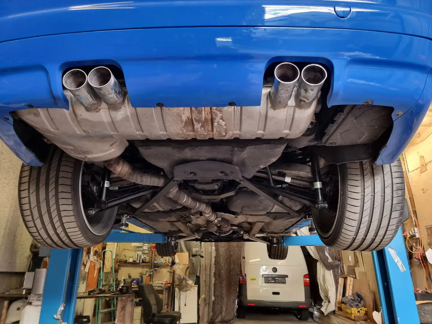 BMW 323 323Ci Cabrio V8, 6 Speed Manual Bleu - 2