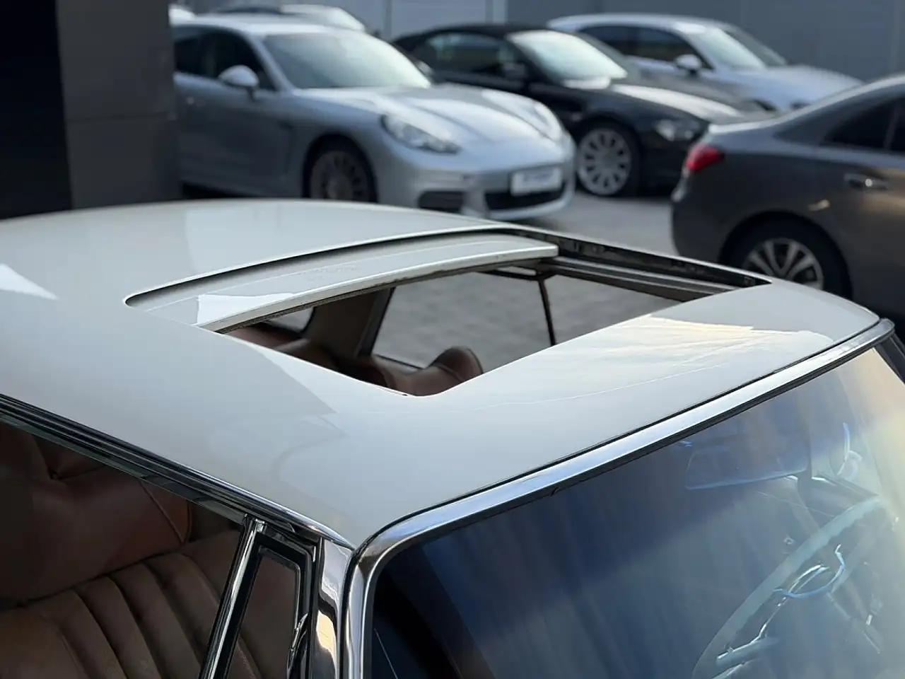 Mercedes-Benz 250 SE Coupé W111 *OLDTIMER *SCHIEBEDACH *LEDER*, foto 12