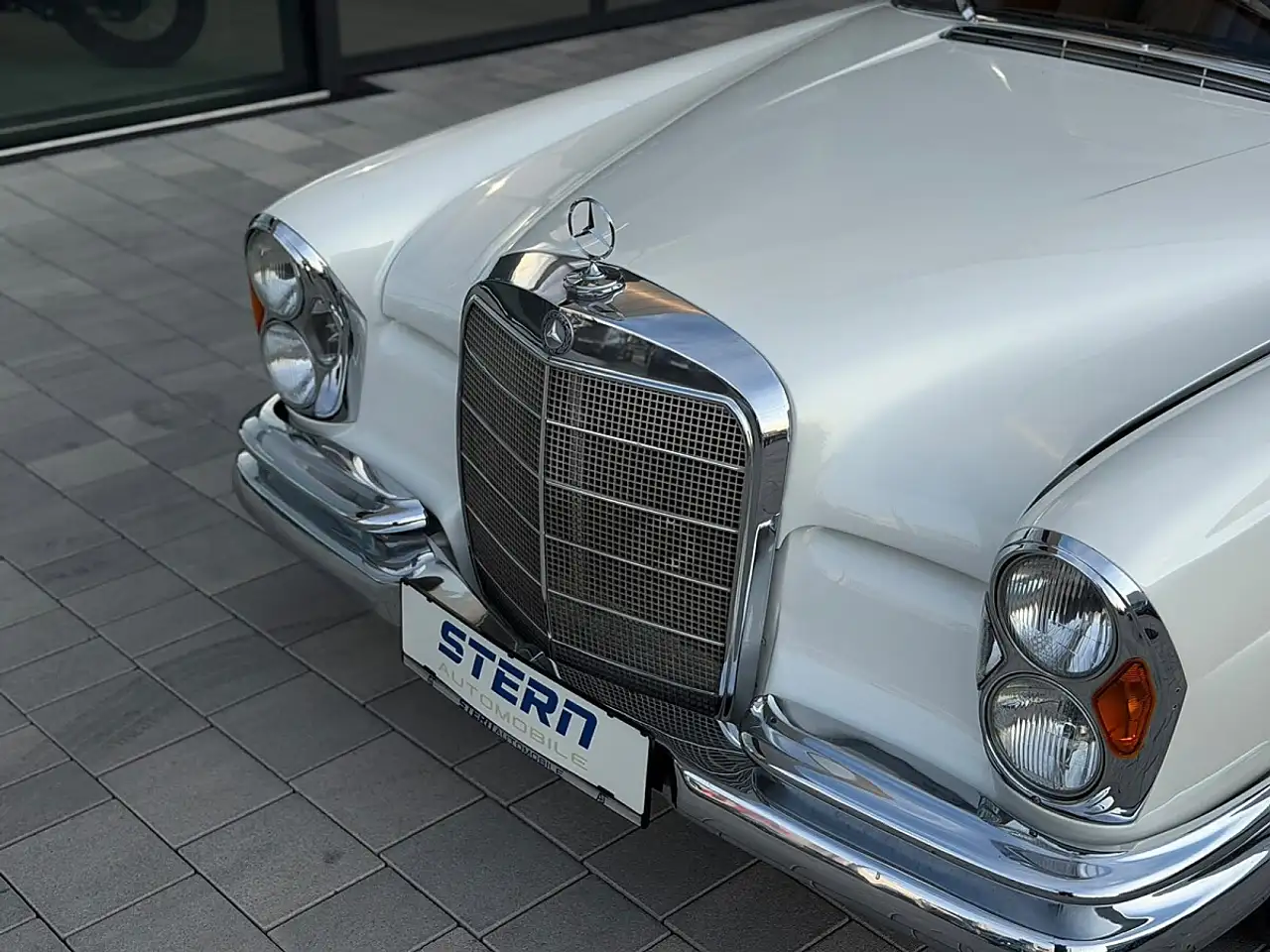 Mercedes-Benz 250 SE Coupé W111 *OLDTIMER *SCHIEBEDACH *LEDER*, foto 10