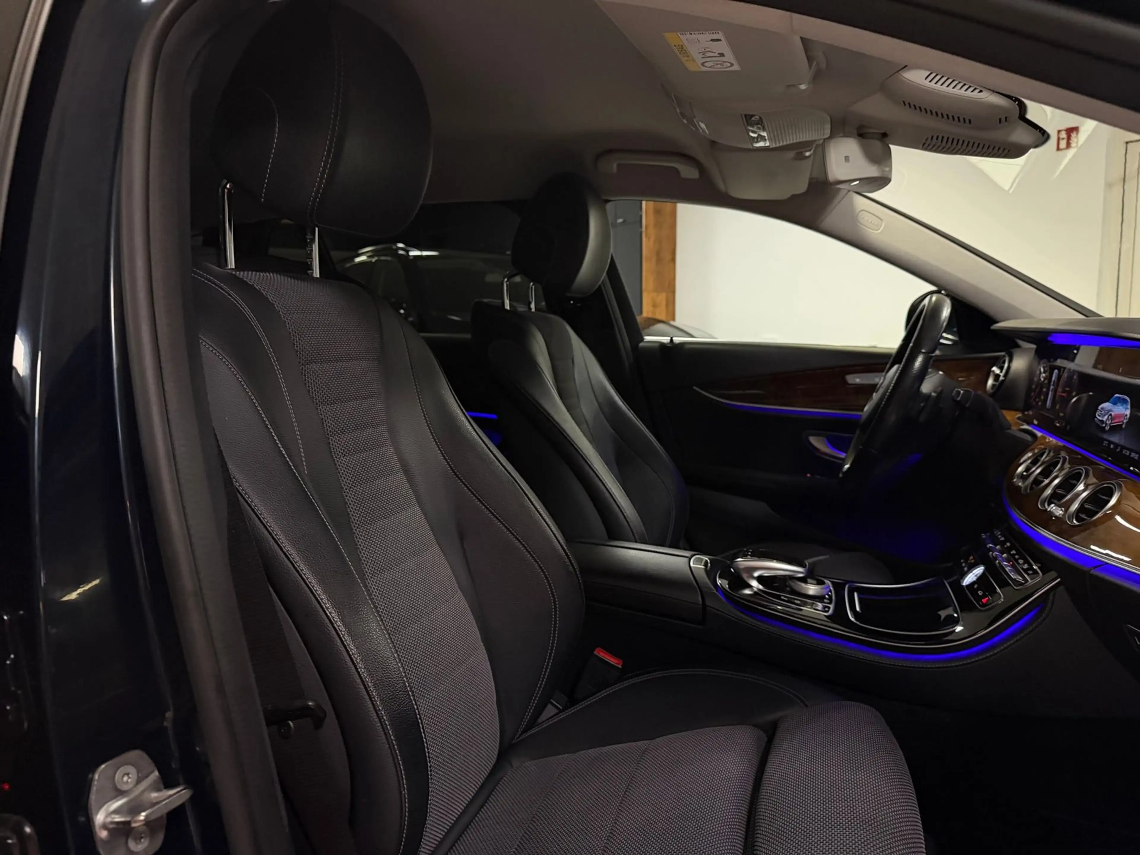 Mercedes-Benz E 220 d T BURMESTER WIDESCREEN AVANTGARDE TRAUM — photo 21