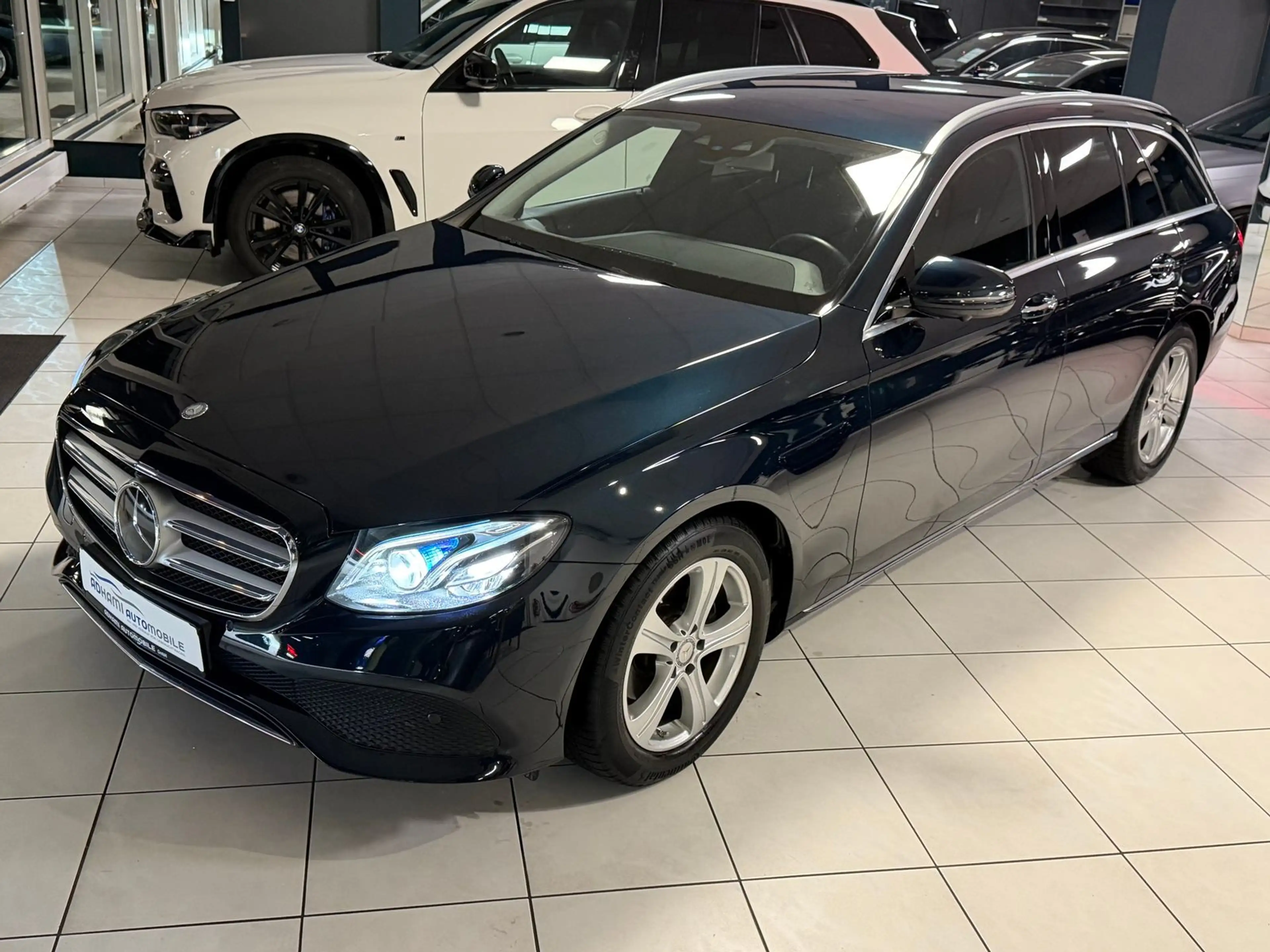 Mercedes-Benz E 220 d T BURMESTER WIDESCREEN AVANTGARDE TRAUM