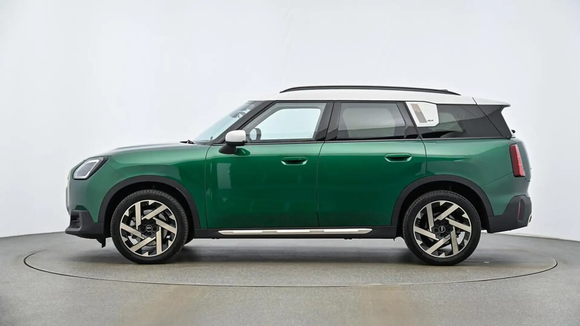 MINI Countryman S All4 Favoured Trim Grün - 2