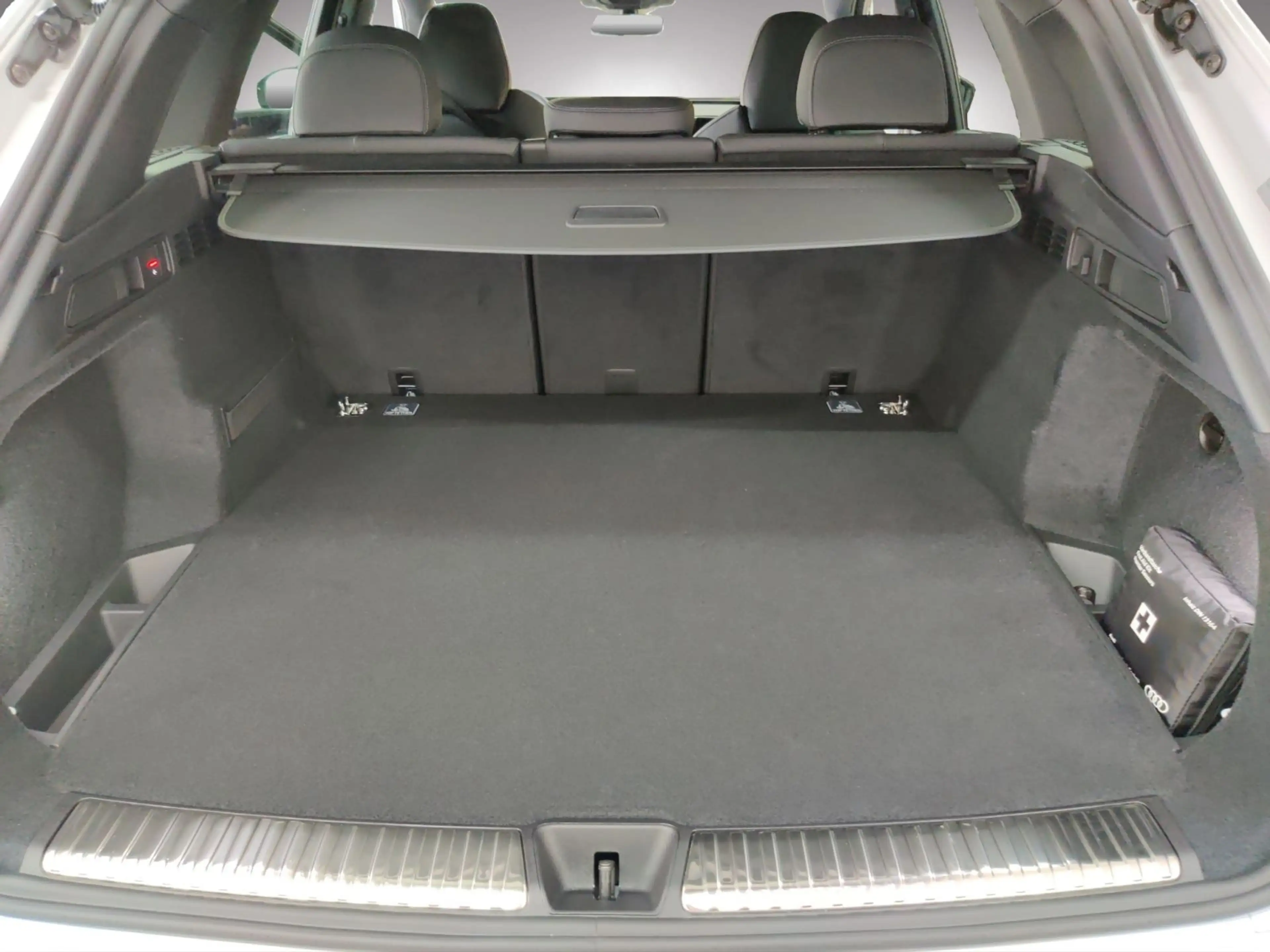 Audi Q5 S line e-hybrid qu. AHK/Tech plus/Volllack — photo 14